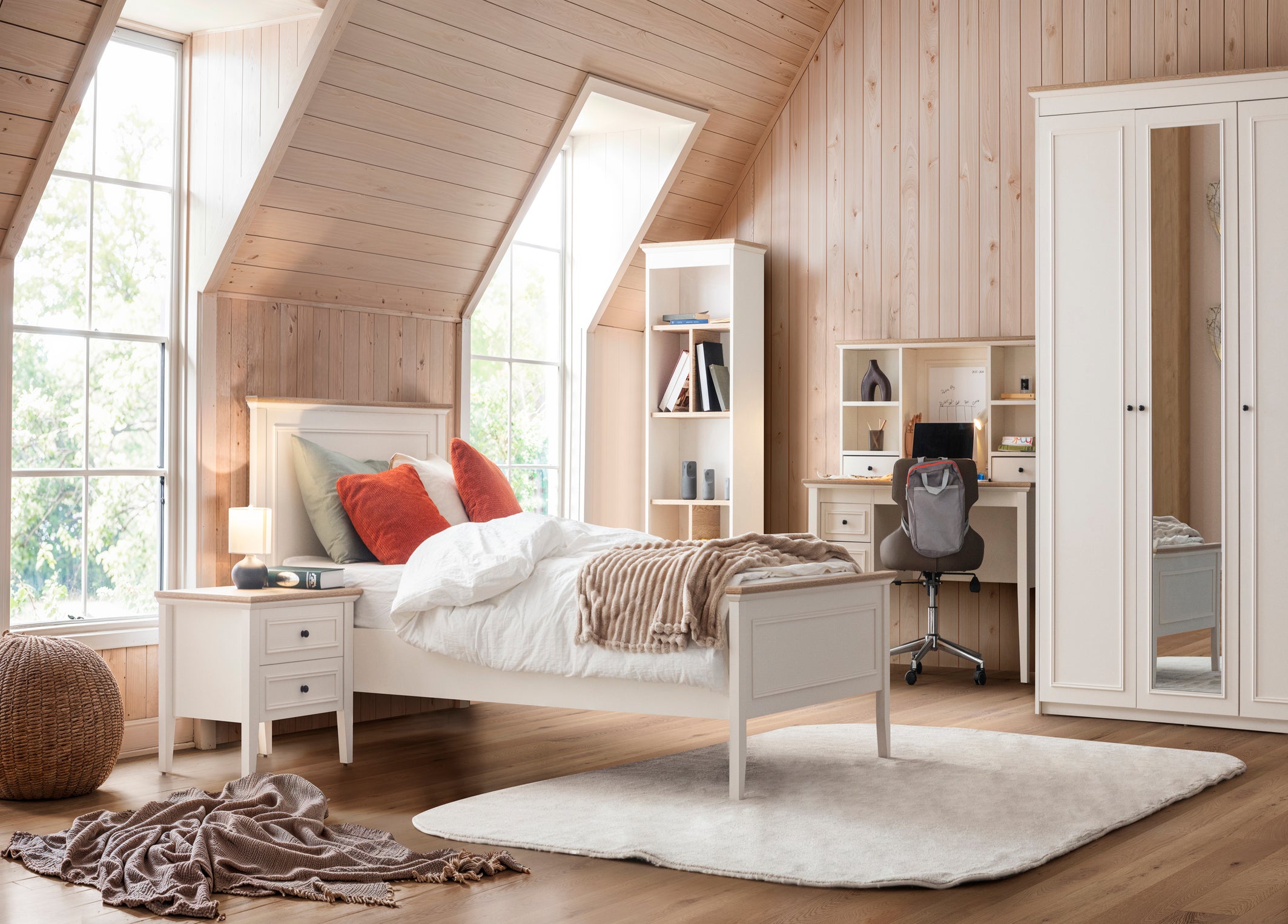 Petra Ay Genç Odası