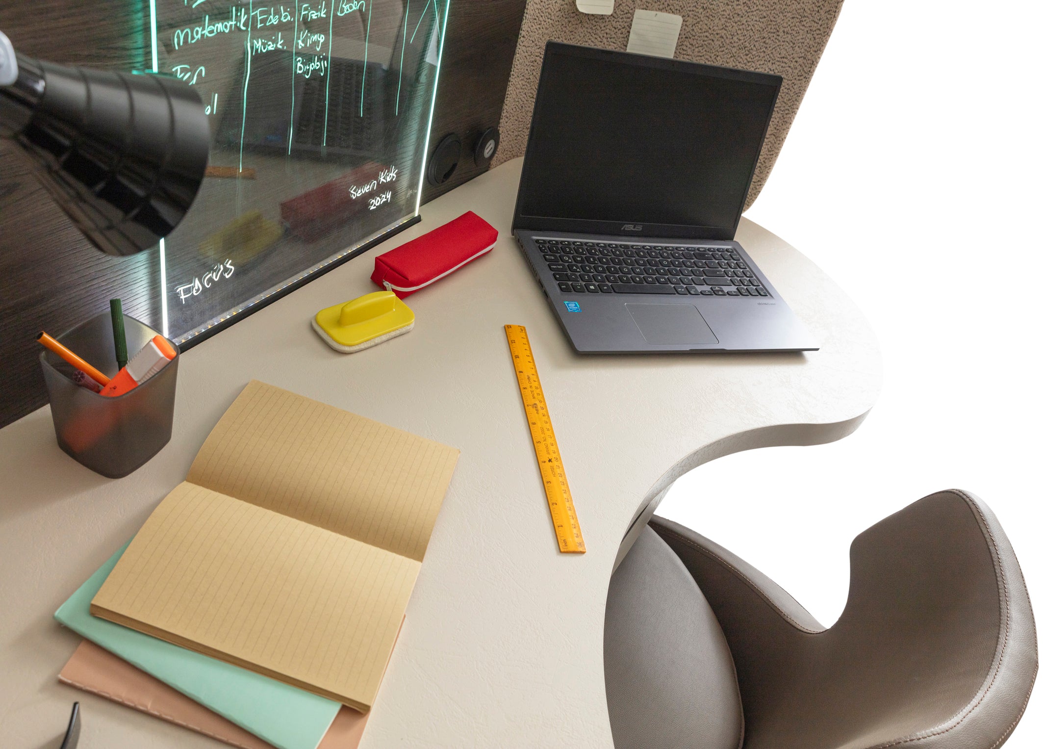 Focus Çalışma Masası