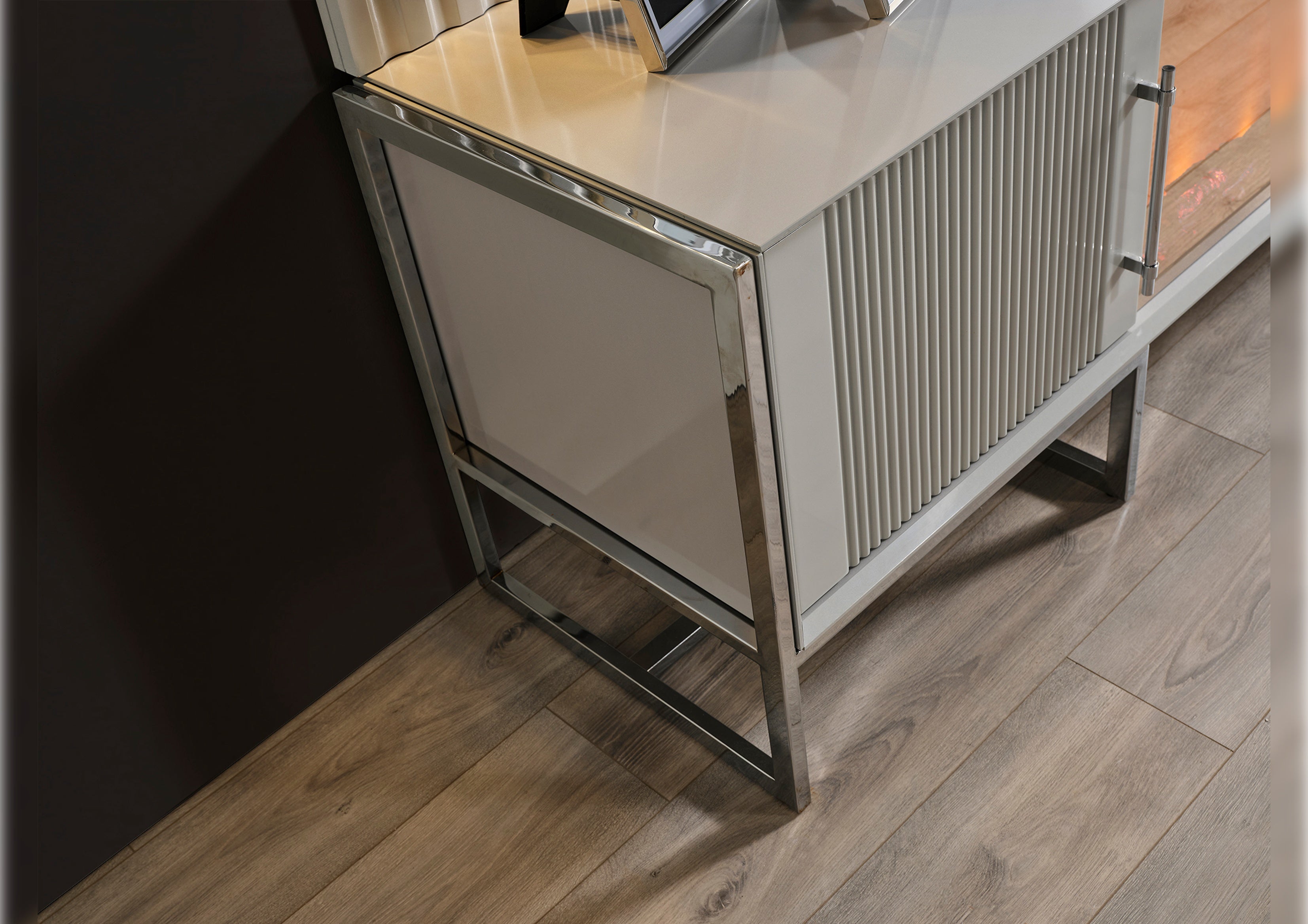 Pırlanta Tv Ünitesi